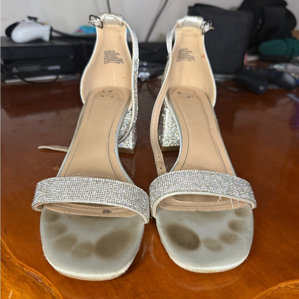 Elegant Silver Women's Sandals